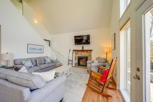 Mtn-View Ski Retreat with Grill in Seven Devils!