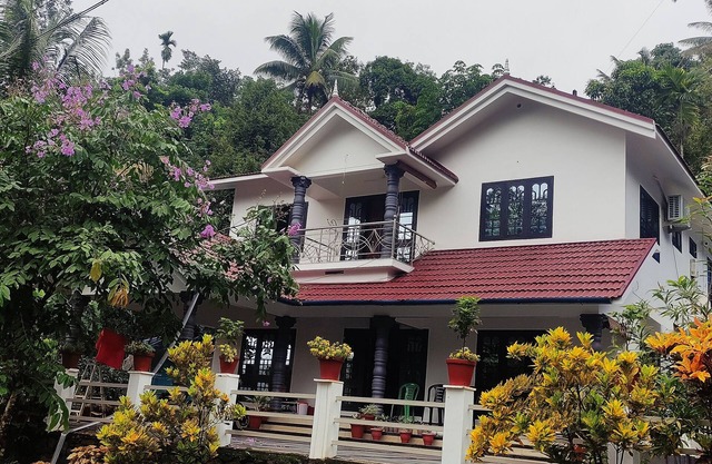 Munnar Village Homes - A pure Village Home Stay