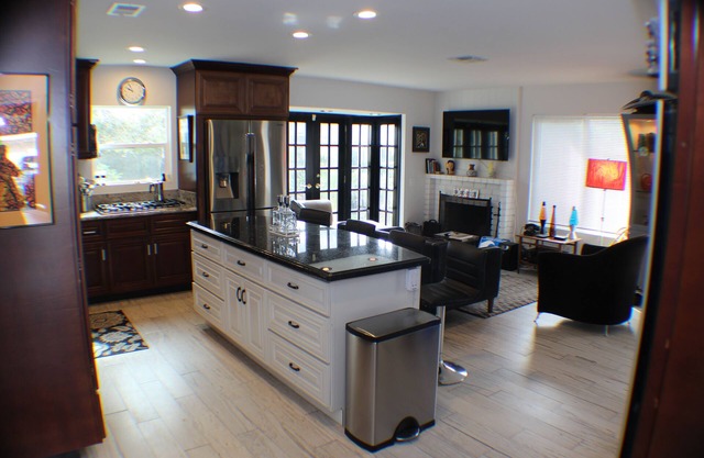 My house is yours. Welcome to my tranquil eclectic home