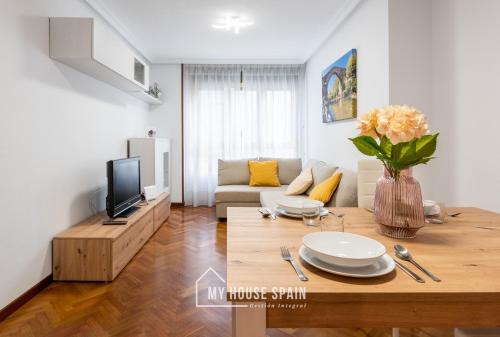 MyHouseSpain - Amplio apartamento en el centro de Oviedo