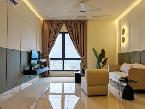 Mykey The Apple Minimalist Malacca City Near Jonker