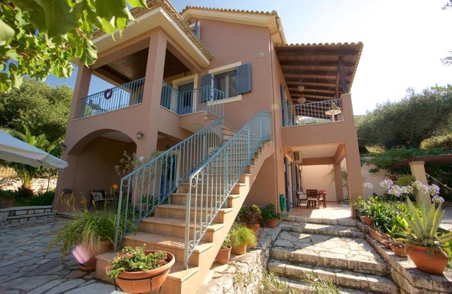 Myrtia Apartments