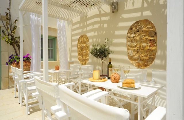 Mythos Suites Boutique Hotel