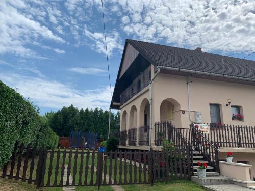 Nagcsaládos Rózsa Apartman