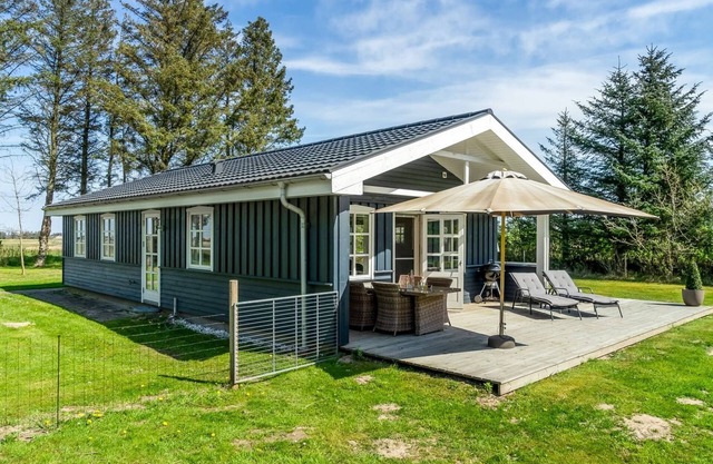 "Nanja" - 759m from the sea by Interhome