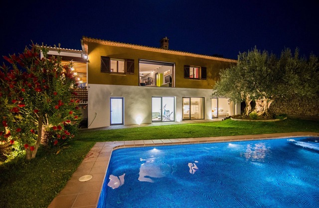 Nature, luxury and tranquility with views of the sea and the mountains