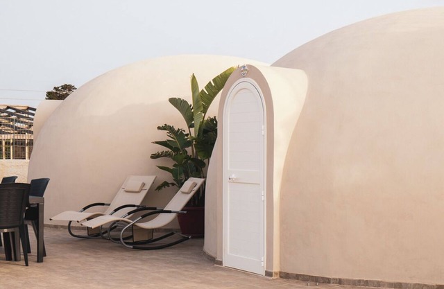 Nausicaa Guesthouse Marsala, Igloo in an oasis among the sea, olive trees and vineyards