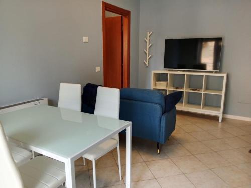 Near Expo and center 5