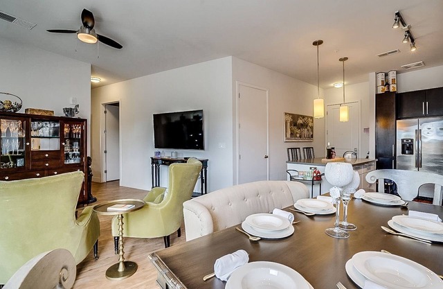 Near Verrado I-10/303/101 frwys Spacious/Customized Corporate Travelers Welcome!