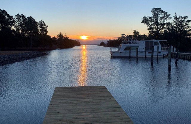 Nestled off the Chincoteague Bay in a Cozy Inlet