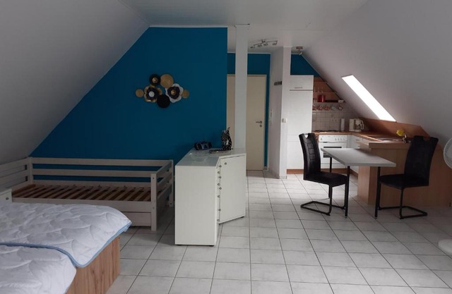 Neue Möblierte Wohnung mit Separatem Eingang, Nahe zum Bahnhof Nach Frankfurt