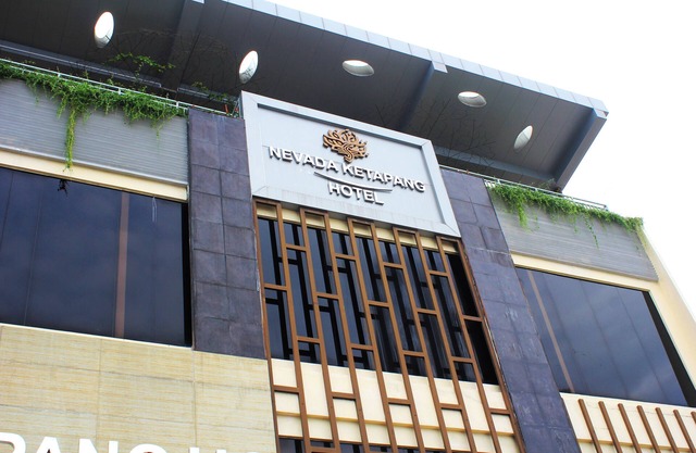 Nevada Ketapang Hotel