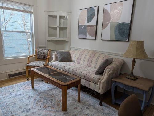 New! 2br1ba Convenient To 9th St, Ncssm