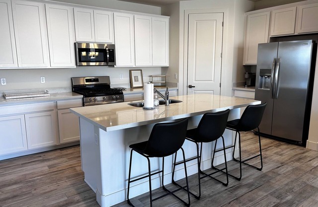 New 3-bedroom home in Litchfield Park w/outdoor area. Near Hiking & Golfing