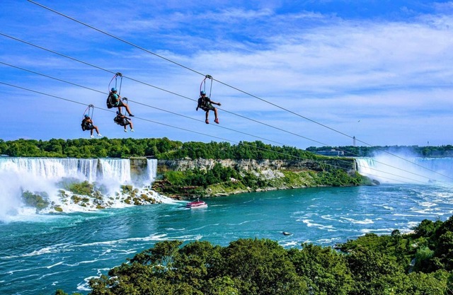 New 4-bedroom two story house,10min NiagaraFallsCA