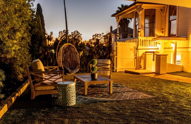 NEW! Hot Tub, Next to Convention C, Little Italy and Balboa! Families Welcome