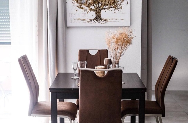 New modern apartment, 74sqm, balcony, king-size box-spring bed