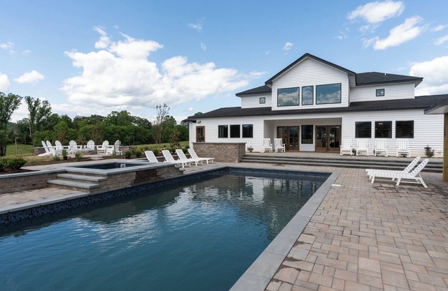 New! Modern Luxe House Sleeps 20 + Pool + Spa + Firepit + Epic Views