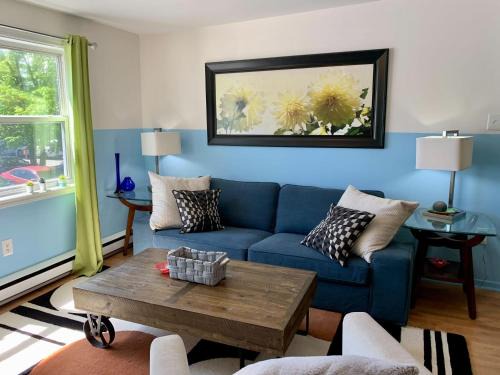 NEW! Modern & Stylish Perfect for Families and Groups, #4