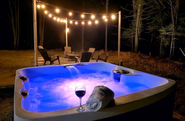 NEW! Serenity Escape: Countryside Retreat/HOT TUB