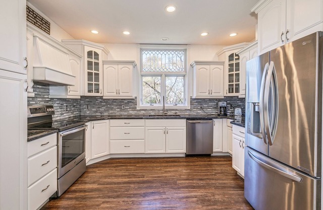 NEW! Stunning Lakeside Getaway, AC + WiFi