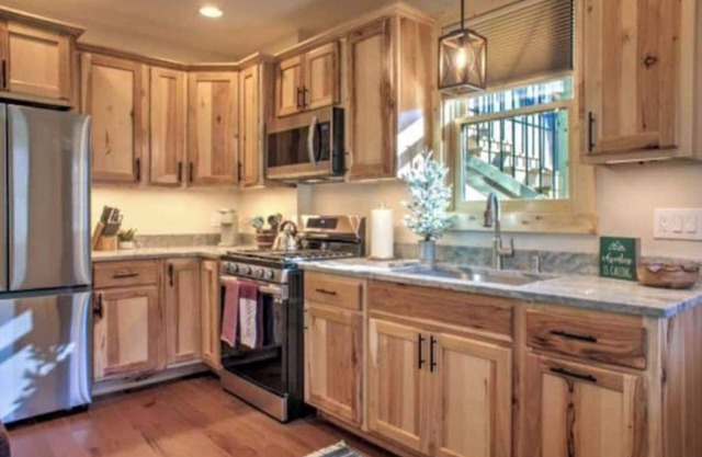 New & Stylish Retreat –Peaceful and Perfectly Located