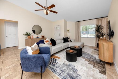 NEW! Summer Safari - Professionally Decorated Home by Busch Gardens & USF