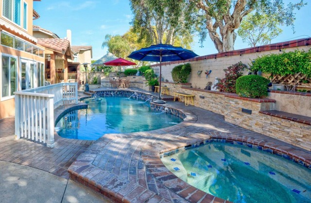 NEW Temptation Oasis | Pool | Spa | Spacious | BBQ