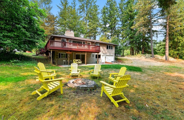 NEW! Tranquil 4BR Escape | Deck, Huge Yard & Nature