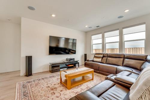 Newly Built Home with Patio 4 Mi to Dtwn Hollister