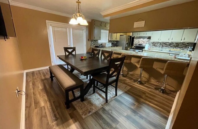 Newly Furnished Near Uni of South Alabama and I-65