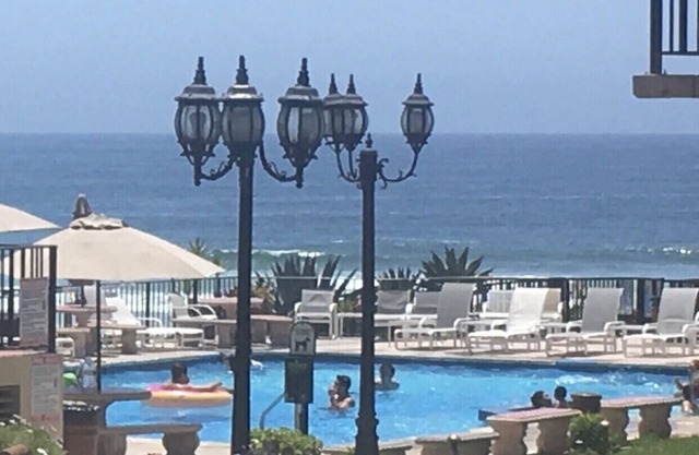 Newly Re-decorated, All Blue Furniture, 3 Recliner's Oceana condo, Rosarito.
