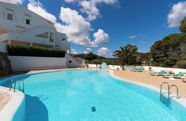 Newly Renovated Apartment "Enzo" with Wi-Fi, Terrace & Pool