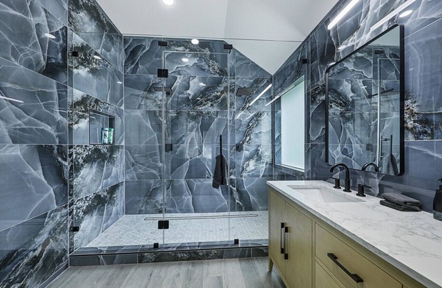 Newly Renovated Luxury 5BR – Family & Game Room