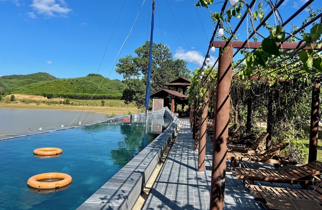 Nguyen Shack Retreat