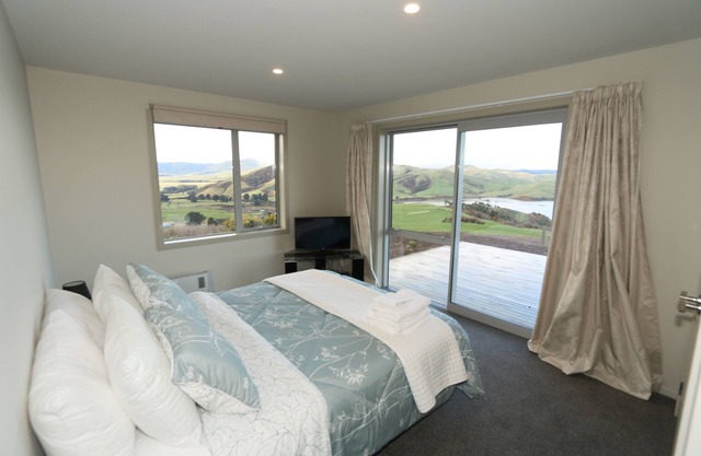 Niagara Ridge Retreat Gateway to the Catlins