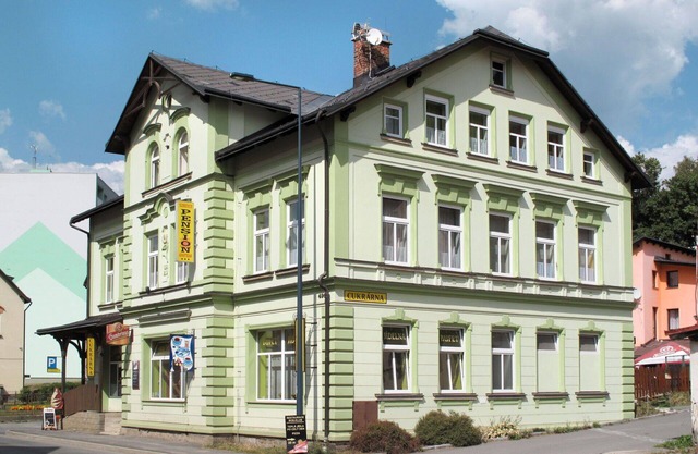 Nice apartment for 4 people with hot tub, WIFI, TV and pets allowed