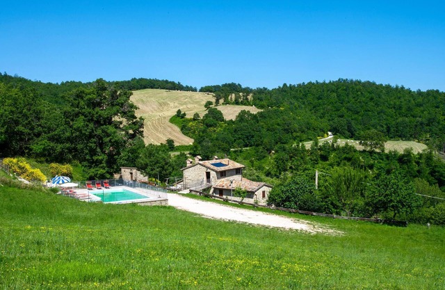 Nice apartment in Mercatello S.M. (PU)