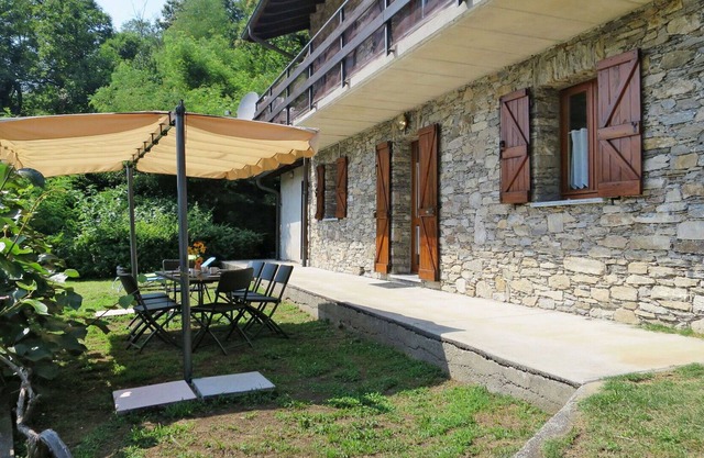 Nice apartment for 4 people with WIFI, TV, terrace, pets allowed and parking