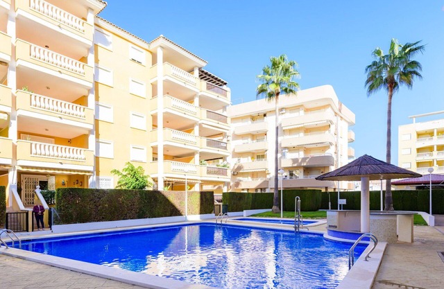 Nice apartment for 5 guests with pool, WIFI, TV, terrace and pets allowed