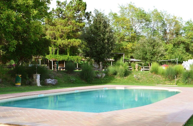 Nice apartment for 4 people with WIFI, pool and TV