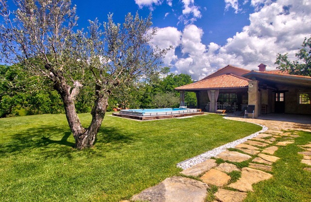 Nice apartment with A/C, private pool, WIFI, TV, terrace, pets allowed and panoramic view