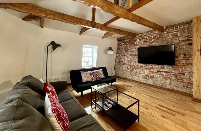 Nice condo with mezzanine floor and terrace.