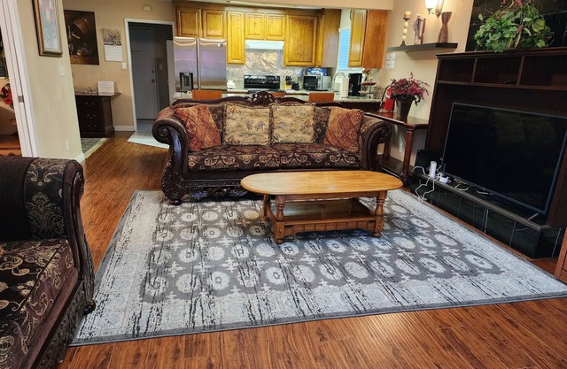 Nice cozy home with a pool in a quiet neighborhood