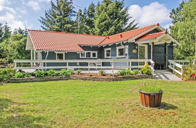 Nice home in Hadsund with sauna