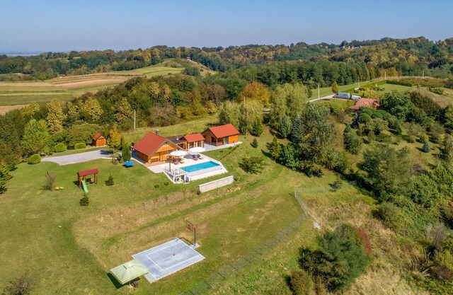 Nice home in Lovrecan with sauna