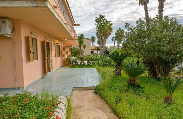 Nice home in Ragusa with WiFi