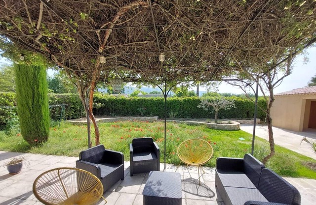 Nice house in Oppède