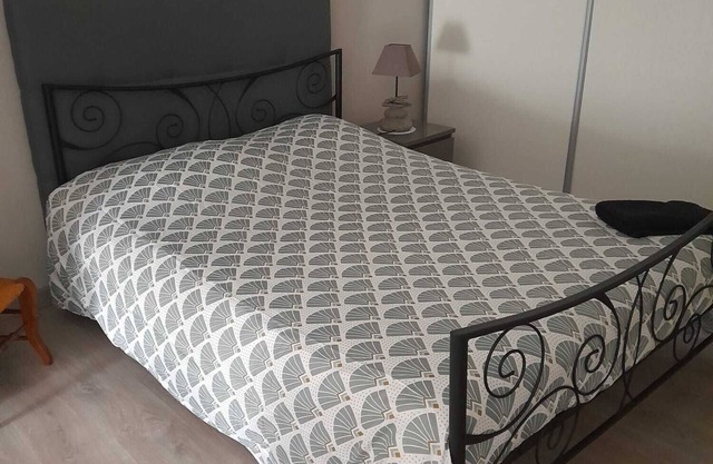 Nice studio for rent in a quiet area.