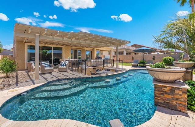 No Fee Heated pool, Spa & gorgeous House🌴☀️